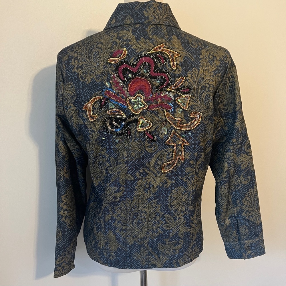 Chico’s Embroidered Jacket Beaded Floral Zip Front Size 1 medium - Picture 2 of 9